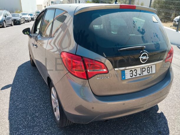 Opel Meriva · Ano 2010