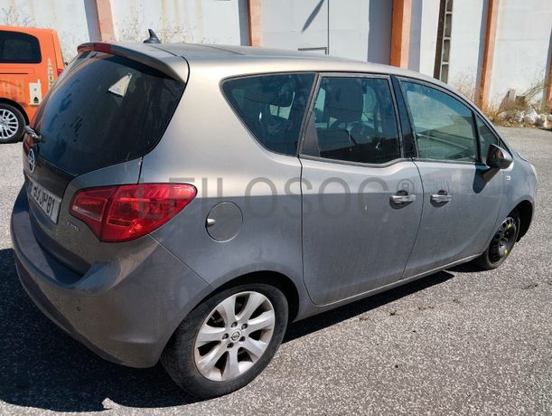 Opel Meriva · Ano 2010