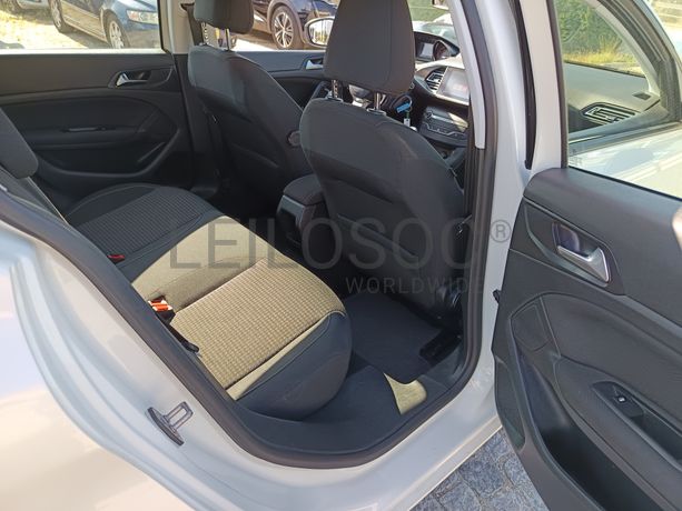 Peugeot 308 · Ano 2018