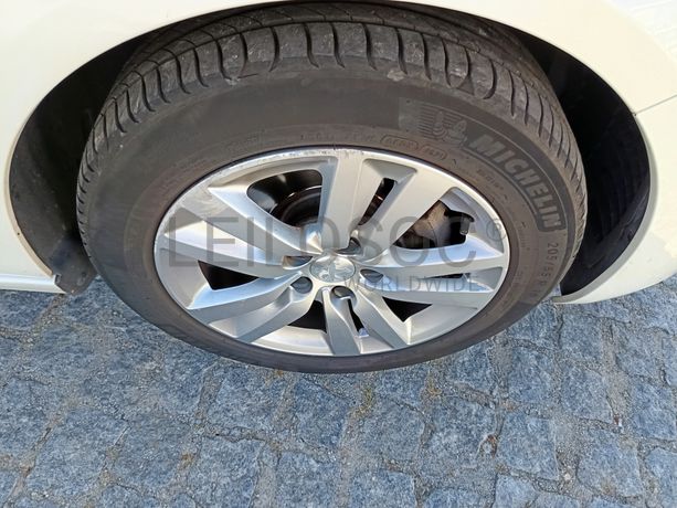 Peugeot 308 · Ano 2018