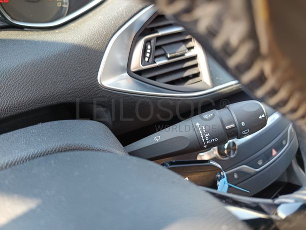 Peugeot 308 · Ano 2018