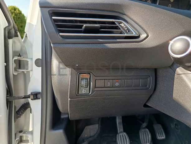 Peugeot 308 · Ano 2018