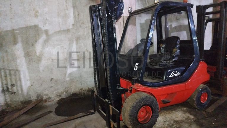 Empilhadeira Linde H25D-03