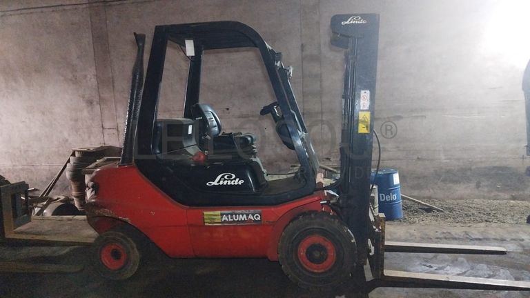 Empilhadeira LINDE H30D-03