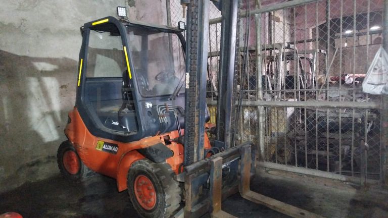 Empilhadeira IZUZU H25D-03