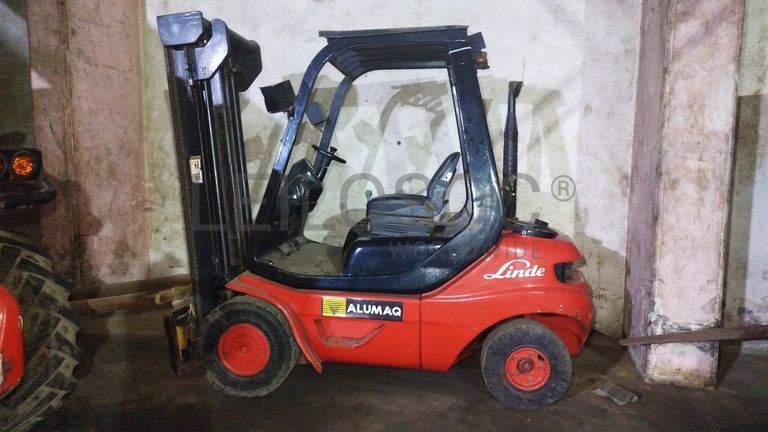 Empilhadeira LINDE H25D-02