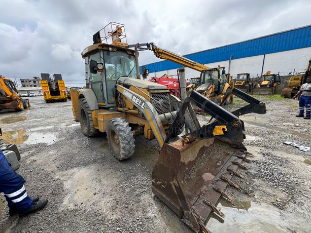 Rétrocaveuse BELL 315 SJ