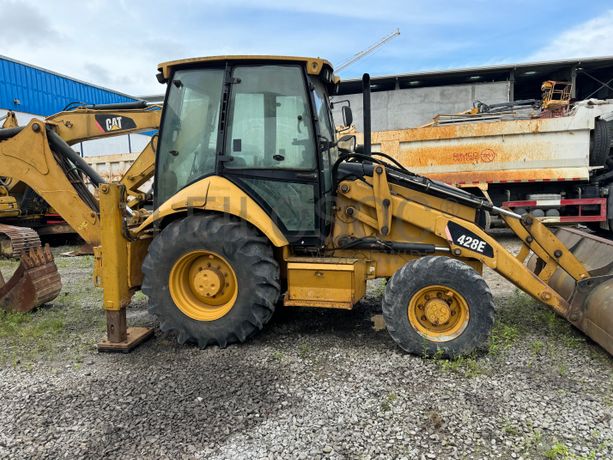 Rétrocaveuse CATERPILLAR 428 E2