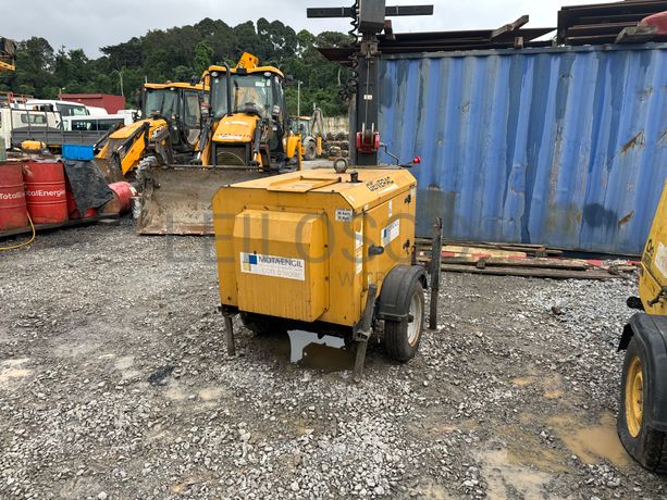 Tour d'éclairage GENERAC VT8