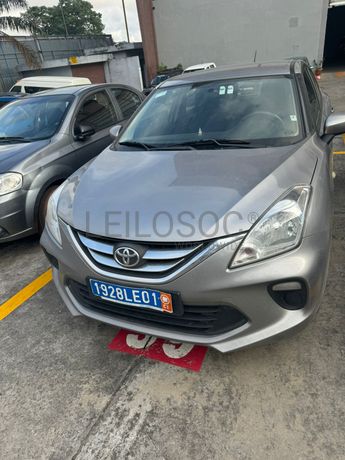 Véhicule léger TOYOTA STARLET