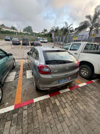 Véhicule léger TOYOTA STARLET