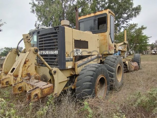 Niveladora  - Mitsubishi/MG 530
