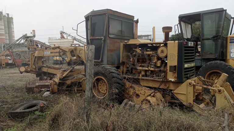 Niveladora  - Mitsubishi/MG 530