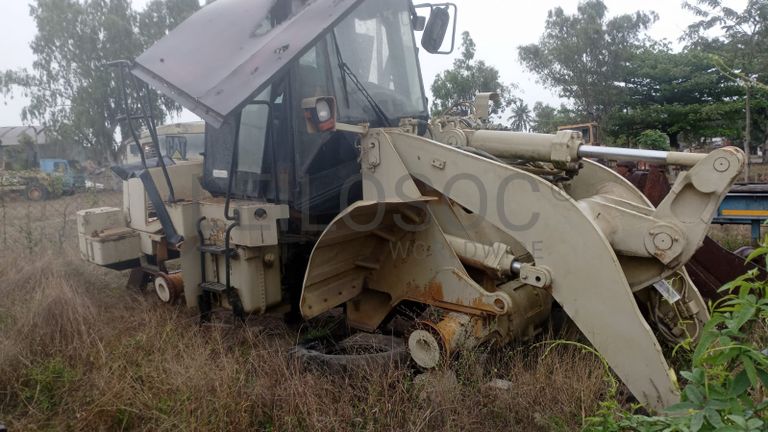 Escavadora - CATERPILLAR/962G