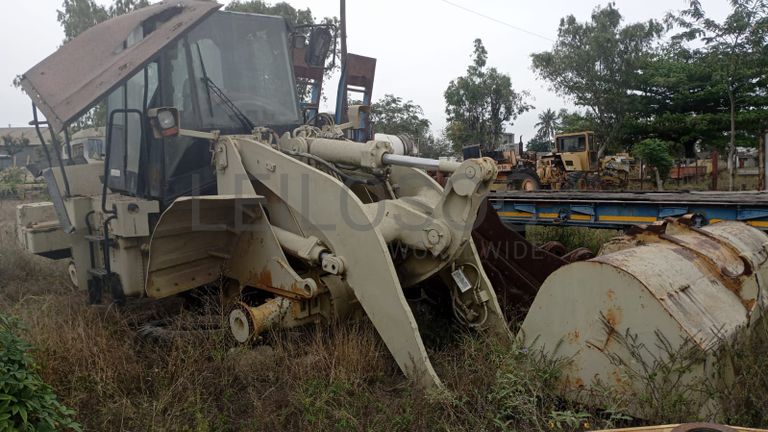 Escavadora - CATERPILLAR/962G