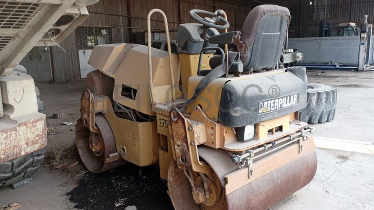 Rolo compactador - Caterpillar/CB24