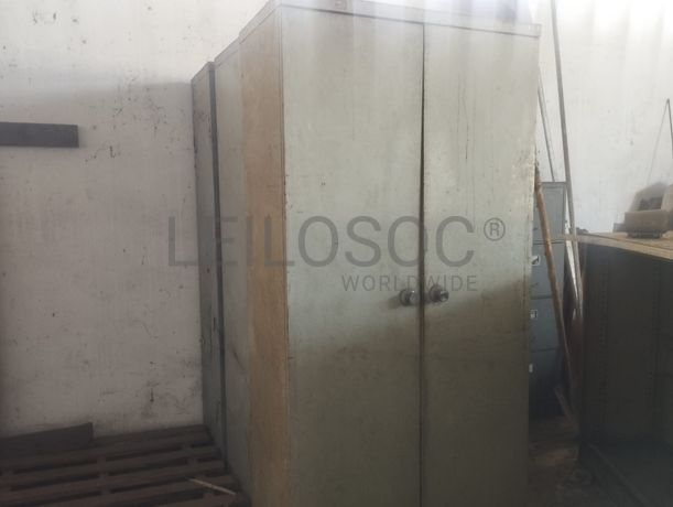 Armários metálicos