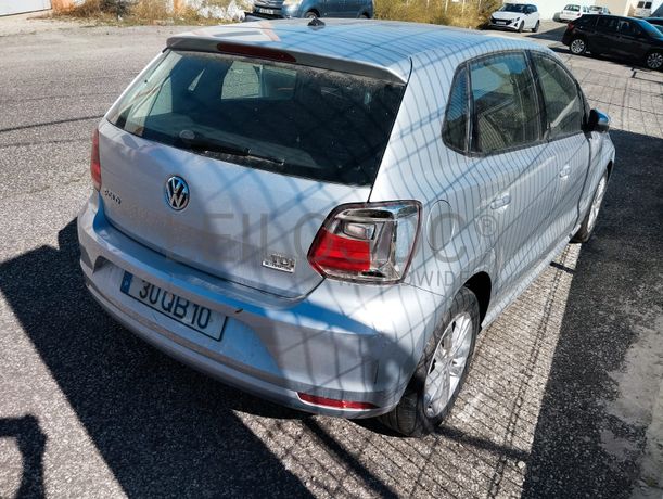 Volkswagen Polo · Ano 2015