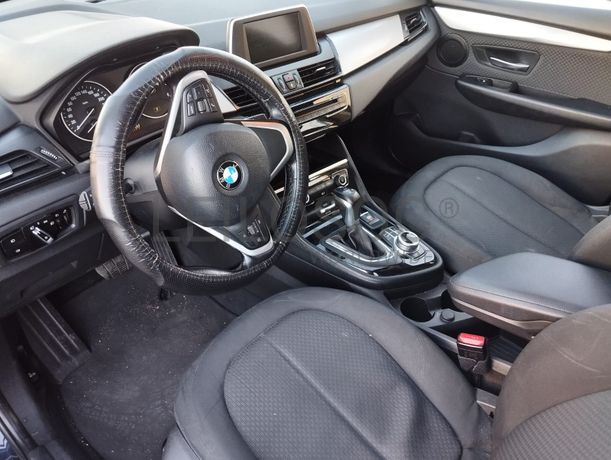 BMW 216d · Ano 2016