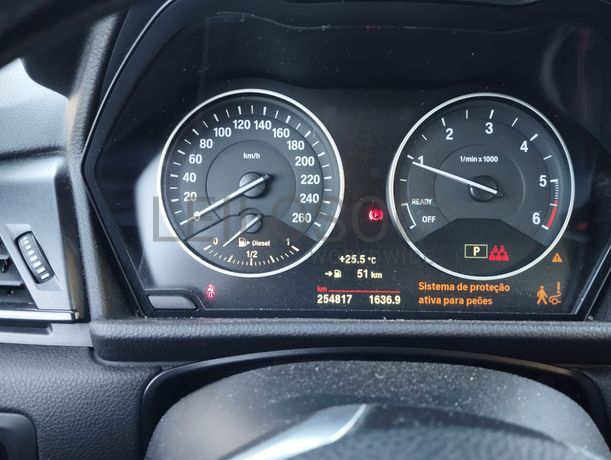 BMW 216d · Ano 2016