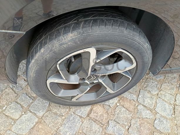 Citroën C-Elysée · Ano 2018