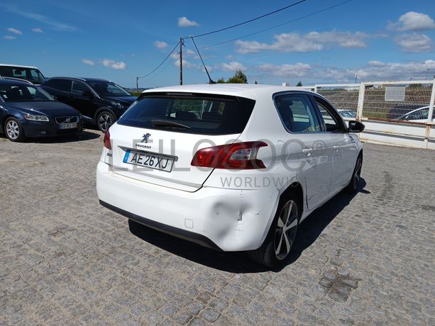 Peugeot 308 · Ano 2015