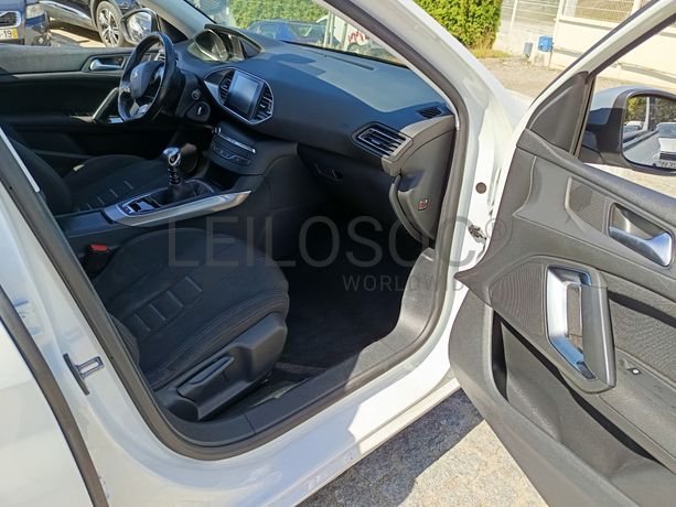 Peugeot 308 · Ano 2015