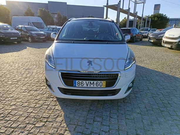 Peugeot 5008 · Ano 2015