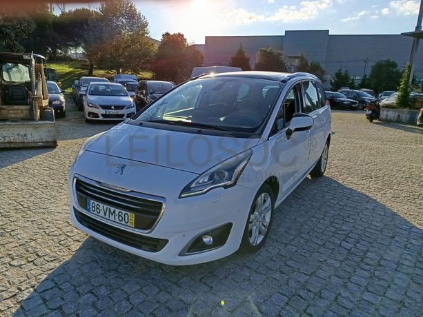 Peugeot 5008 · Ano 2015