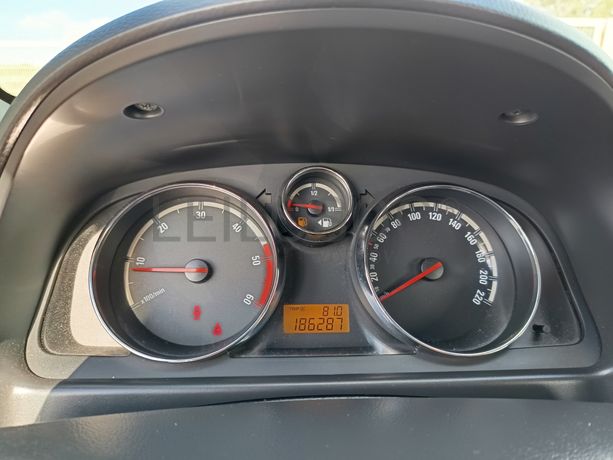 Opel Antara · Ano 2008