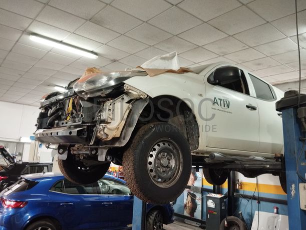 Mitsubishi L200 2.4DI-D 4WD 154CV