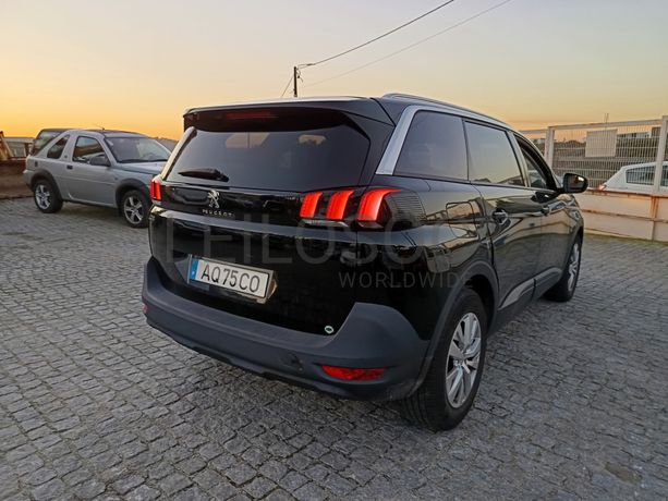Peugeot 5008 · Ano 2017