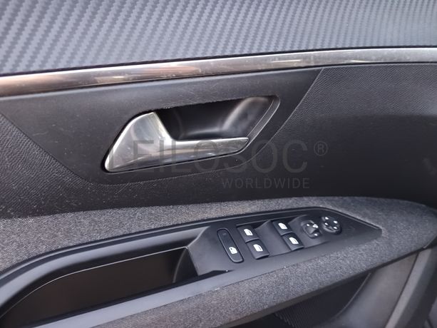 Peugeot 5008 · Ano 2017