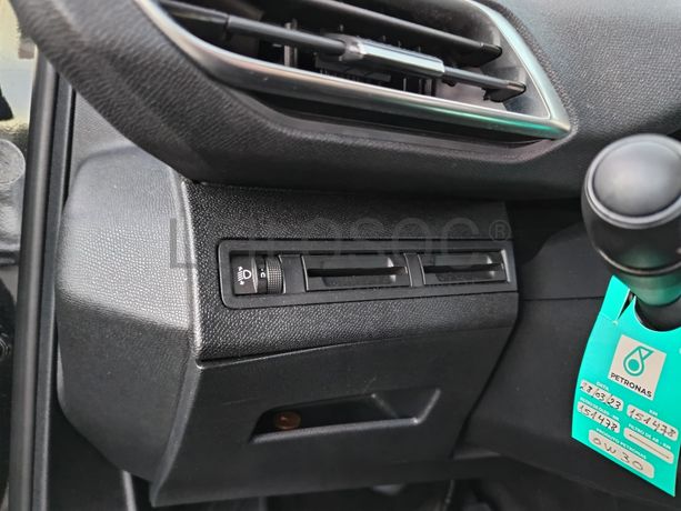 Peugeot 5008 · Ano 2017