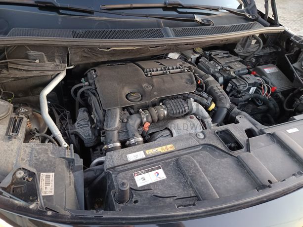 Peugeot 5008 · Ano 2017