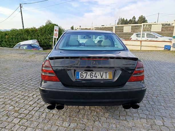 Mercedes-Benz E220 · Ano 2002