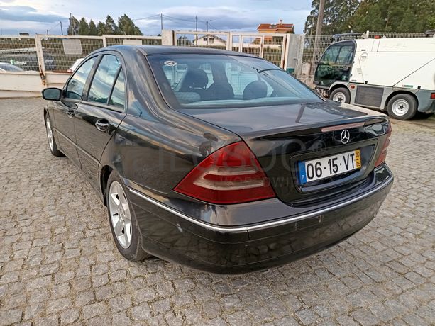 Mercedes-Benz C220 CDI · Ano 2000