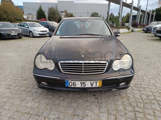 Mercedes-Benz C220 CDI · Ano 2000