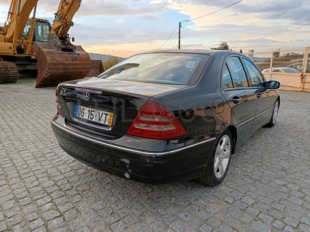 Mercedes-Benz C220 CDI · Ano 2000