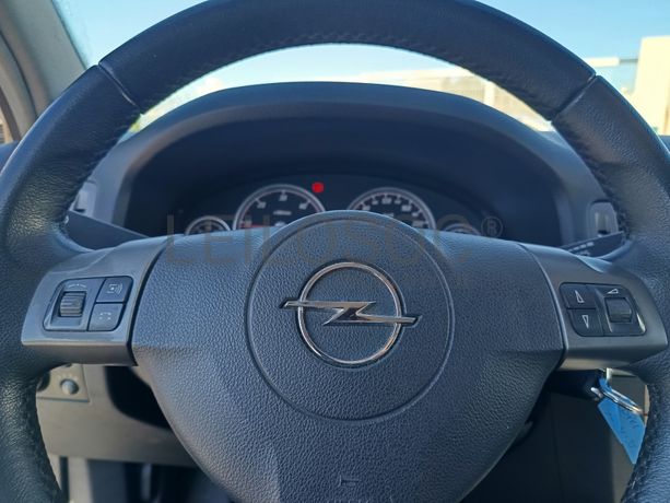 Opel Vectra · Ano 2005