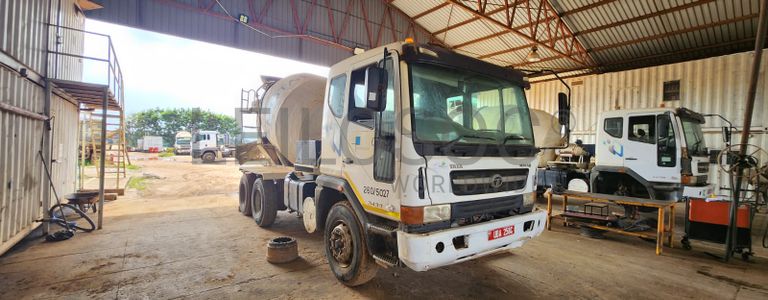 TATA 7M3 Concrete Mixer Truck 