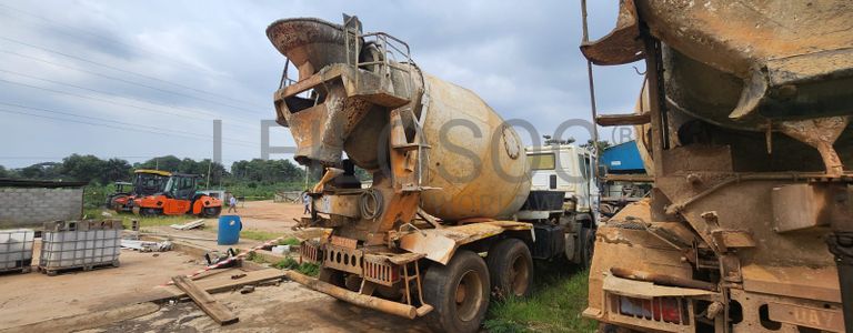 TATA 7M3 Concrete Mixer Truck 