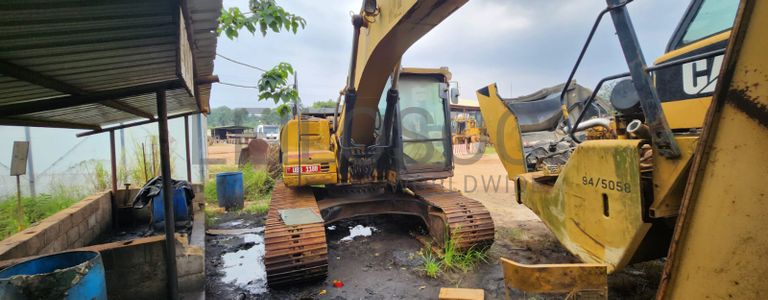 CATERPILLAR 25T Crawler Excavator with Spare Parts 