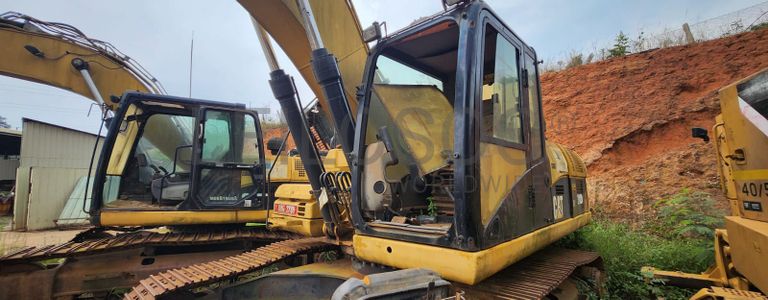 CATERPILLAR 25T Crawler Excavator with Spare Parts 