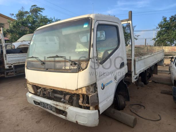MITSUBISHI CANTER