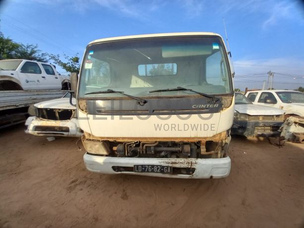 MITSUBISHI CANTER