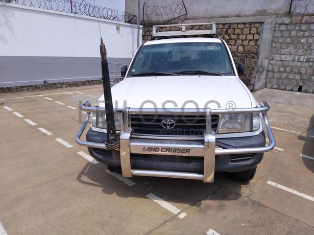 Voiture TOYOTA Land Cruiser