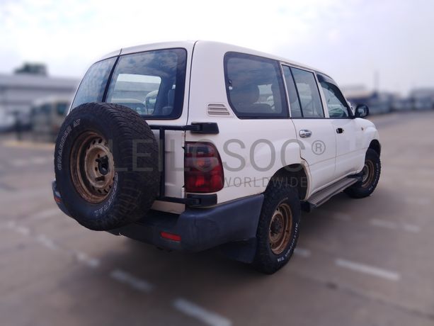 Voiture TOYOTA Land Cruiser