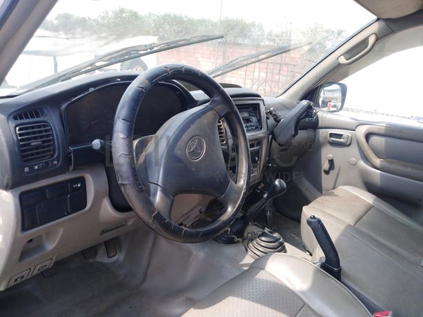 Voiture TOYOTA Land Cruiser