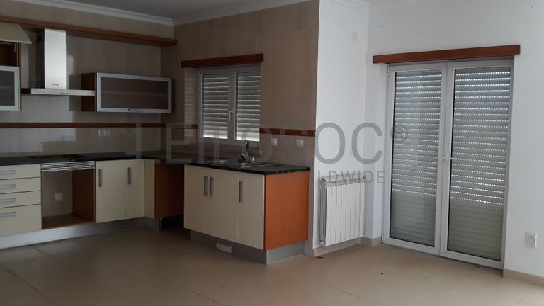 Apartamento T3 · Alcobaça